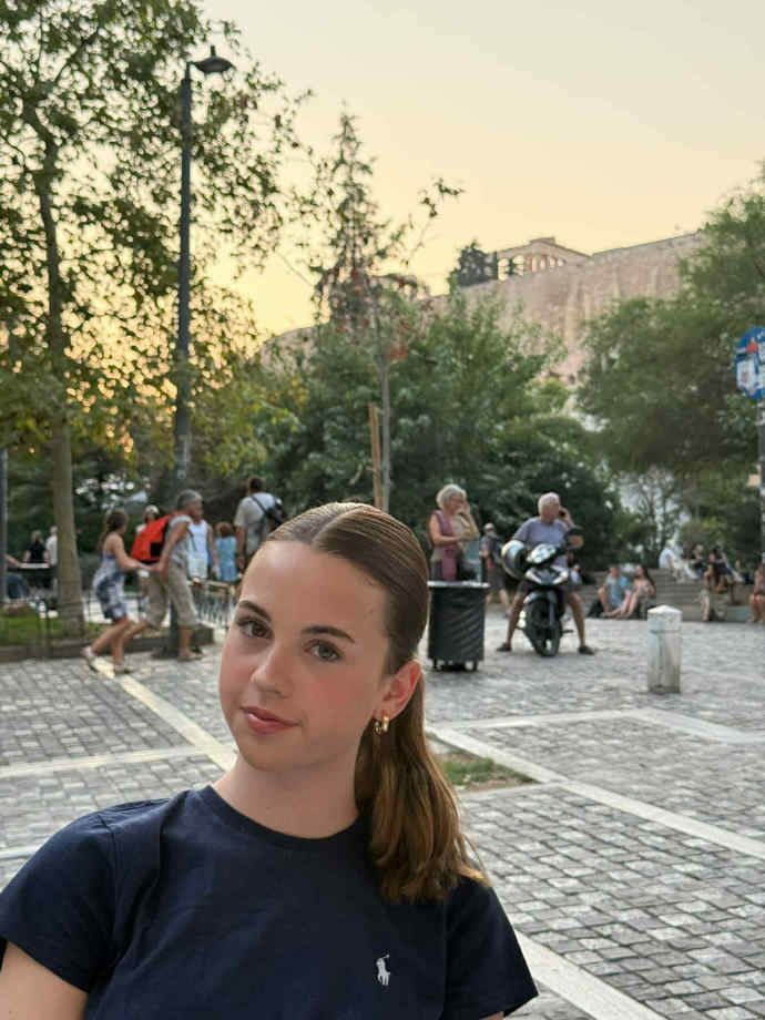 Carla se prý dost možná bude v budoucnu věnovat medicíně. 