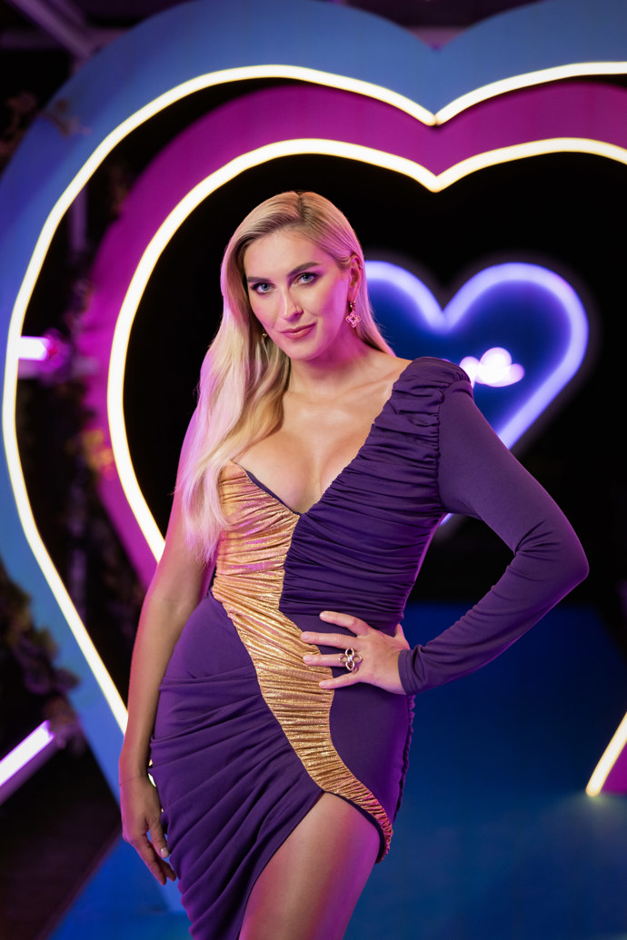 Moderátorka show Zora Hejdová.