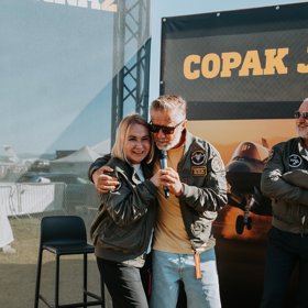 Herec Jiří Langmajer s ministryní obrany Janou Černochovou.