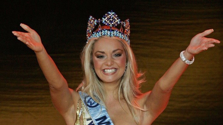 KVÍZ: Před 19 lety nasadila Kuchařová korunku Miss World. Jak dobře znáte české královny krásy?