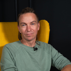 Ivan Bartoš v pořadu eXtra Host.