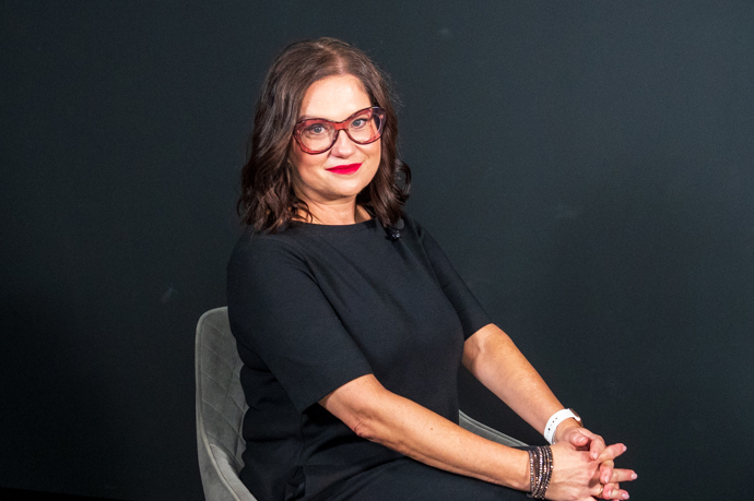 Šárka Volemanová navštívila pořad Ženská tabu Báry Hlaváčkové a rozpovídala se o svých životních zkušenostech, včetně manželovy vážné nemoci.