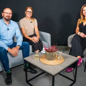 Hosty Báry Hlaváčkové byli Lenka a Radoslav Hajgajdovi, rodiče osmiletého Olivera, který se narodil s Angelmanovým syndromem.