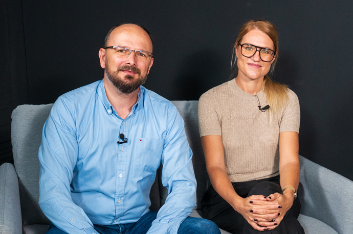 Lenka a Radoslav na to konto rozjeli vlastní výzkum této vzácné genetické nemoci a momentálně stojí krok od klinických testů nového léku.