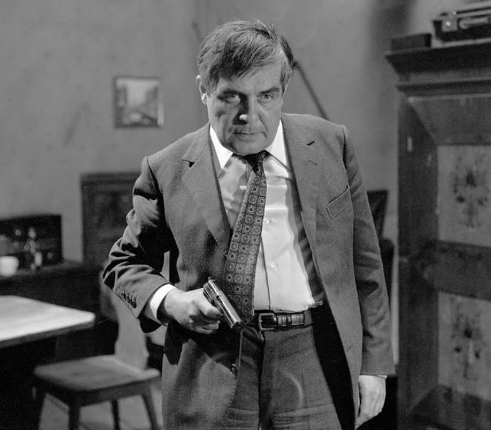 Václav Voska byl herec, který byl známý svojí poctivou prací při přípravě na roli. Zde ve filmu Rozsudek v roce 1970.