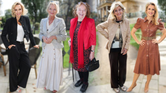 Móda z večírku v pražské vile: Livia Klausová zářila v rudém sáčku, Vilma Cibulková předvedla krémovou eleganci