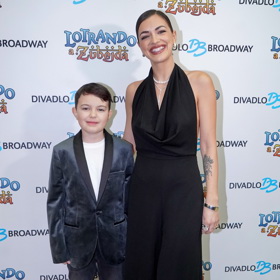 Devítiletá dcera Jitky Boho si zamilovala pánský styl oblékání. Na premiéru muzikálu například oblékla trendy sametové sako. 