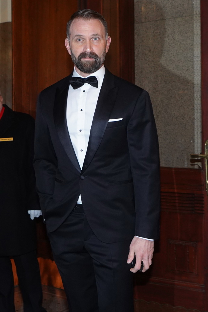 Tomáš Maštalír umí tradiční formální outfity nosit s patřičnou noblesou. Herec má v šatníku motýlky...