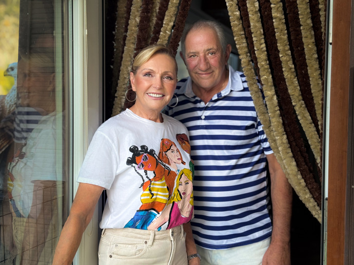 Helena Vondráčková a její manžel Martin Michal nám ukázali místo, kde spokojeně už přes dvacet let tráví léto. Rádi jsme byli jejich hosty!