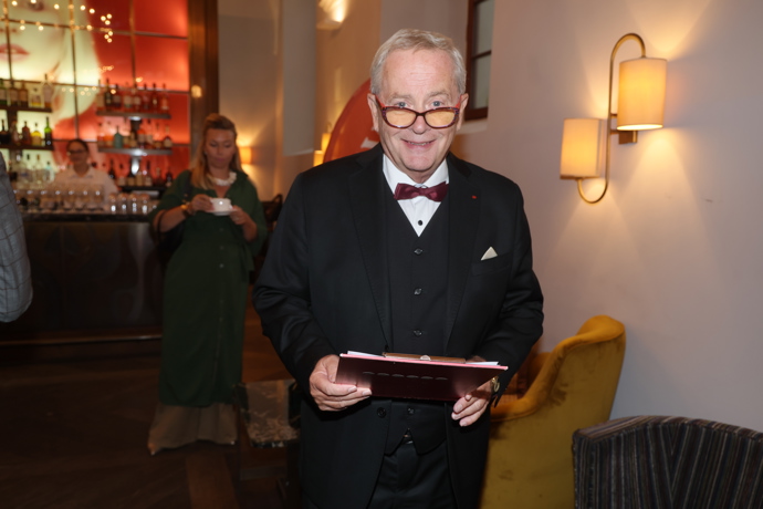 Alexander Hemala na přehlídce.