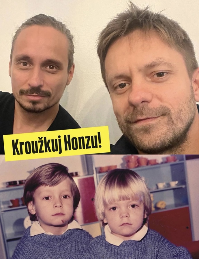 Jiří Mádl sdílel fotky se svým bratrem, který kandiduje za STAN. 