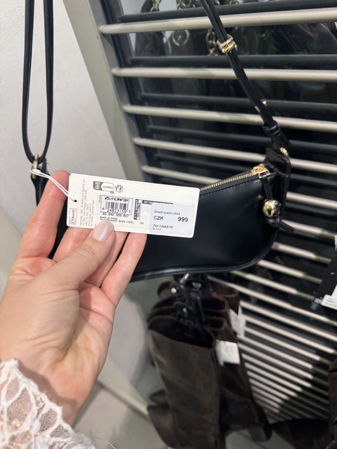 Tato stála 999 Kč, což by s kuponkem Marianne a platbou kartou Mastercard vyšlo na 719 korun.
