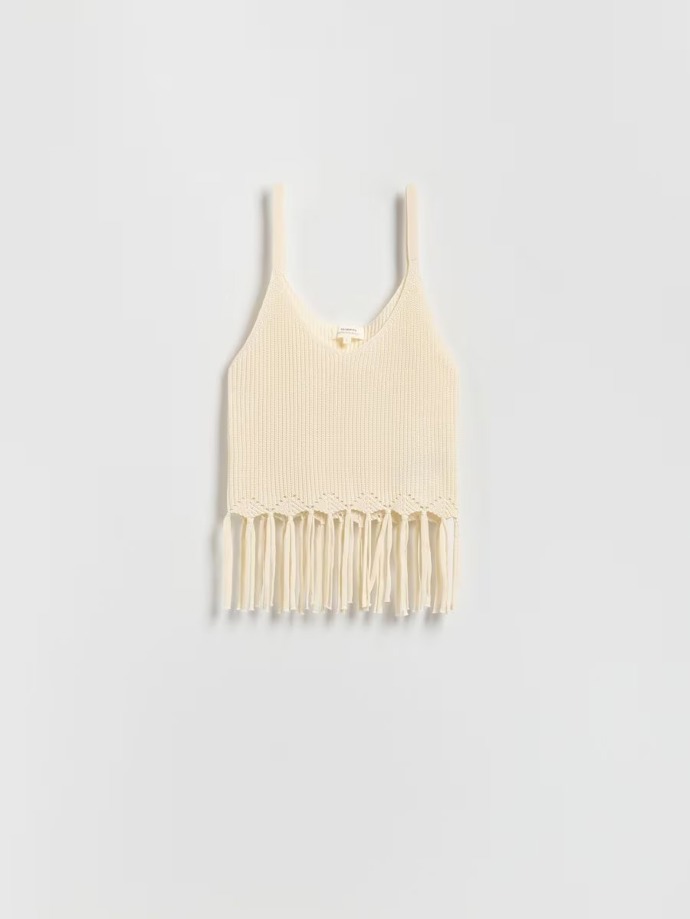 Krátký top s třásněmi, Reserved, 499 Kč
