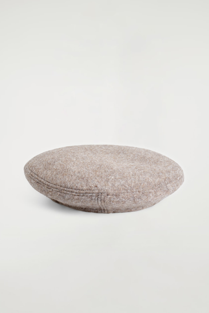 Baret z vlněné směsi, COS, 1350 Kč