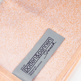 Západ a východ slunce, který probouzí emoce. Nové kolekce utěrek od Potten & Pannen – Staněk mění kuchyň v místo s uměleckým přesahem 