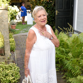 Jaroslava Obermaierová se letos na dvou společenských akcích objevila v bílých madeirových šatech. Poprvé na večírku Divadla Broadway.