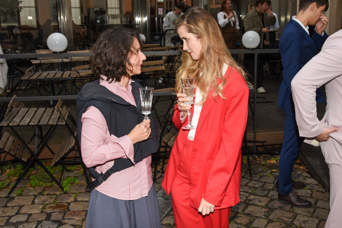 Jana Bernášková takto navštívila tiskovou konferenci k soutěži Roztančené divadlo. 