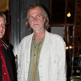 Herec Milan Bahúl se narodil 25. září 1960 v Bratislavě.