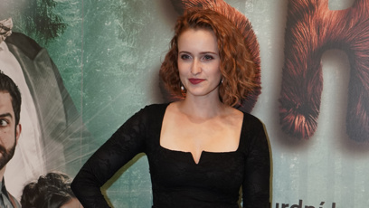 FOTO: Herečka Kamila Janovičová na premiéře filmu Srnk.y