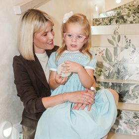 Zpěvačka Michaela Gemrotová se svou dcerou. V šatičkách vypadala jako princezna.