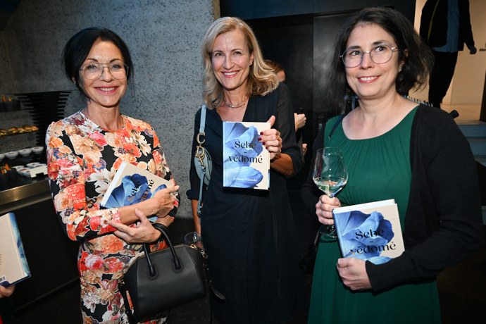 Hosté se na křtu dobře bavili. 