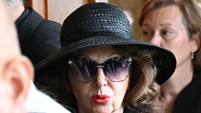 FOTO: Saskia Burešová skrývala tvář pod velkými brýlemi.