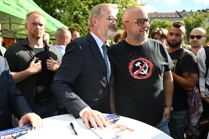 Zastávka volební kampaně v srdci města.