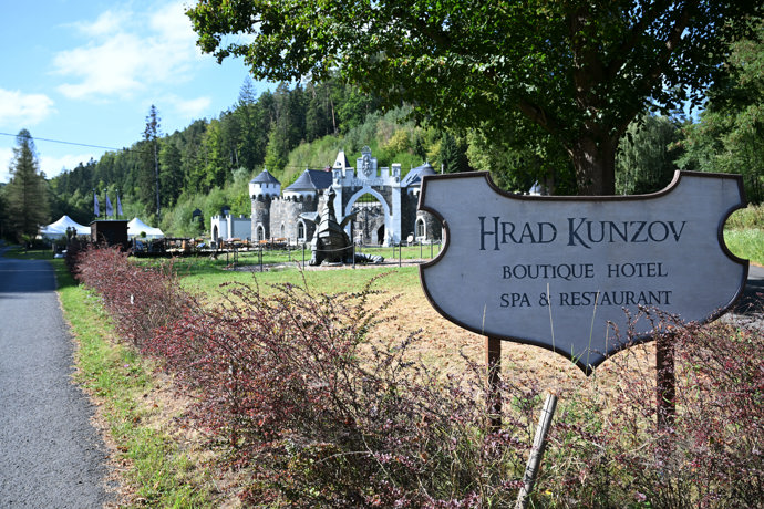 Hrad Kunzov.