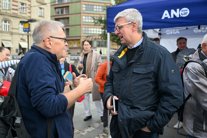 Karel Havlíček hojně diskutoval. 