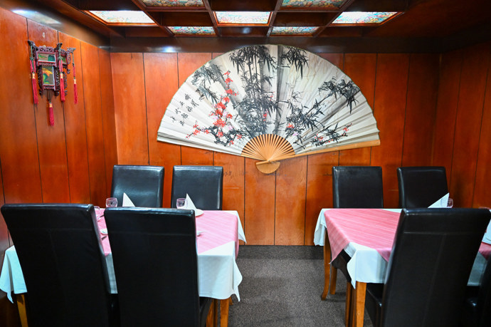 Interiér restaurace.