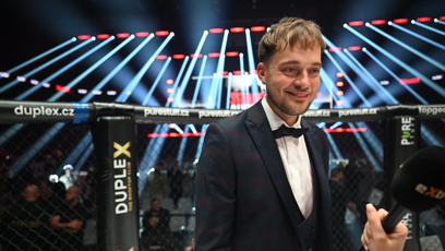 FOTO: Vláďa Kadlec po své premiéře v roli moderátora na galavečeru Clash 13.