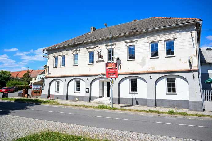 Restauraci v Drahotuších už má nový majitel, David se svým podnikem se odstěhoval o pár kilometrů dále. 