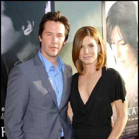 Sandra dlouhá létě tvrdila, že byli jen přátelé. O čtvrt století později ale přiznala, že po kolegovi zálibně házela očkem. Ten však vůči jejím pokusům zůstával imunní.