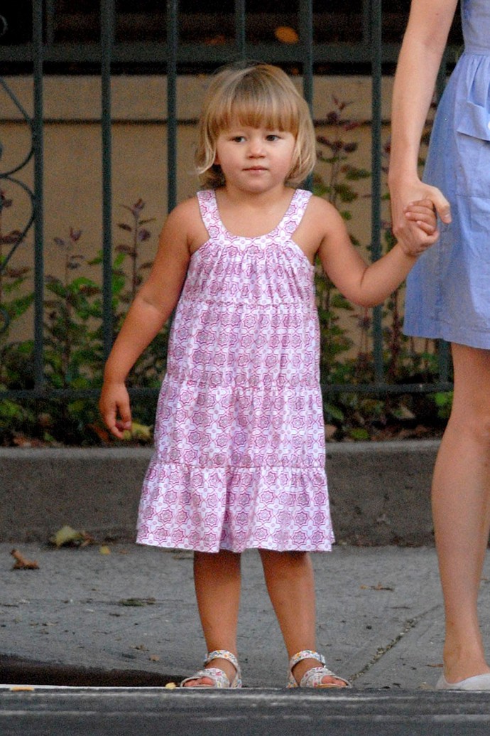 Maminka Michelle Williams se snažila Matildu po tátově smrti co nejvíce chránit, dokonce se přestěhovaly na venkov. Výčitkám, že dívenka bude vyrůstat bez otce, se ale neubránila.