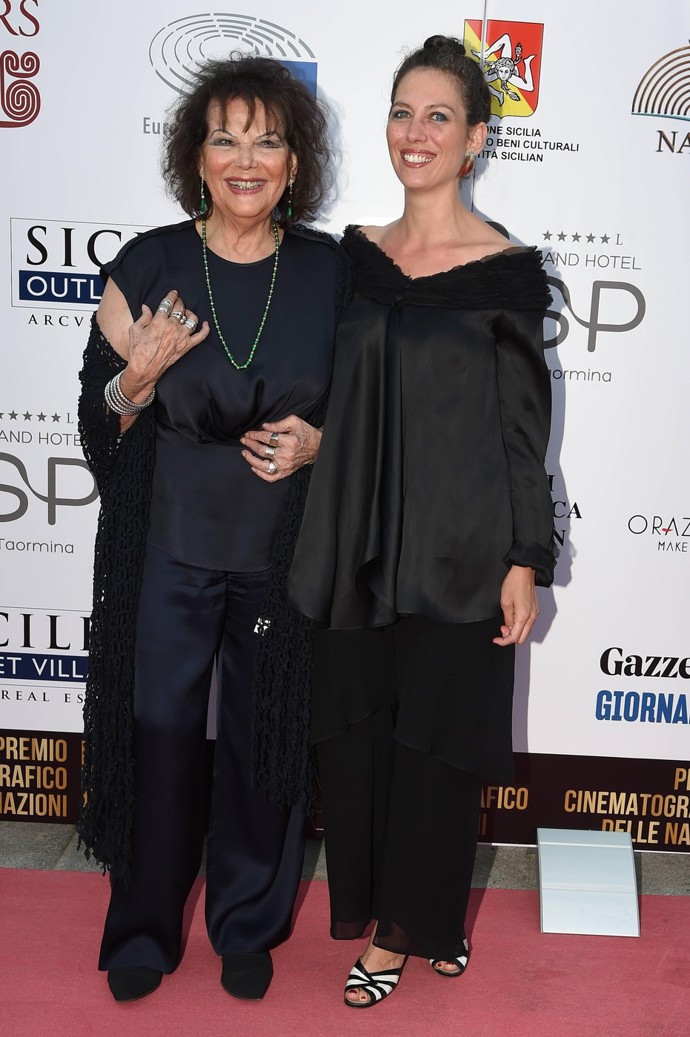 Claudia Squitieri dnes kráčí v maminčiných stopách - hraje a spravuje její odkaz.