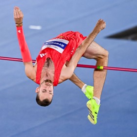 Jan Štefela je úspěšný atlet.