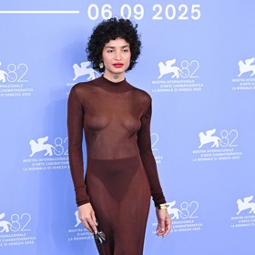 Indya Moore zvolila odvážný model.