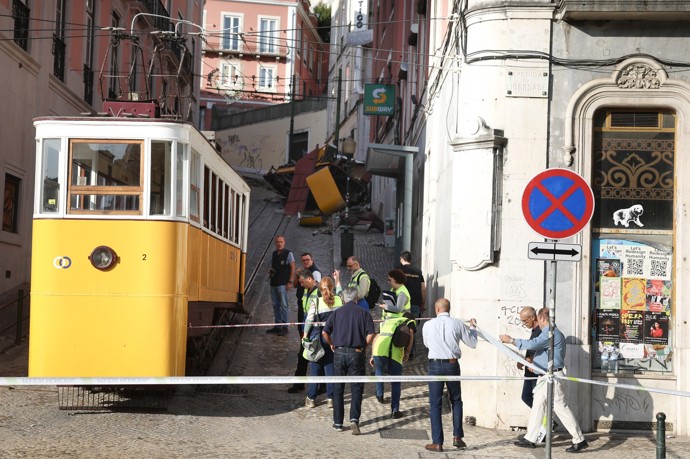Policie nyní celý tragický incident prošetřuje.