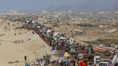 FOTO: Tisíce Palestinců prchá na jih pásma.