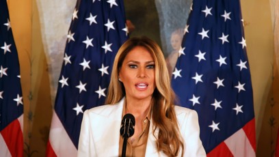 FOTO: První dáma USA Melanie Trump údajně opakovaně odmítla nabídku Oleny Zelenské na osobní setkání.