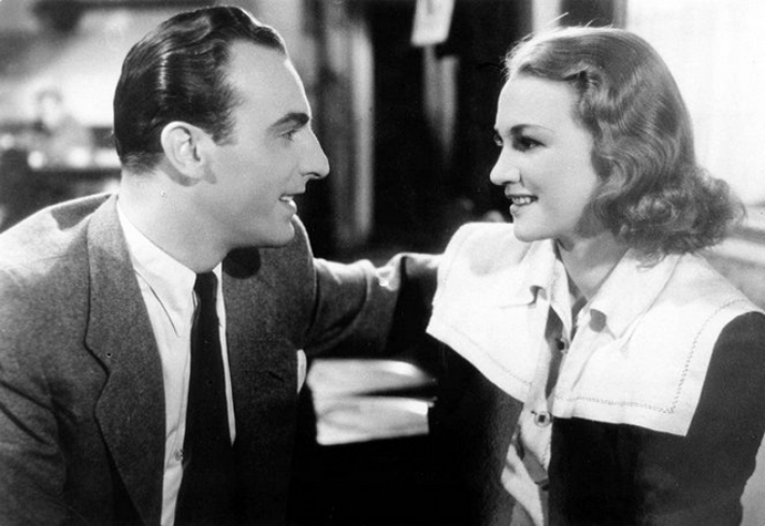 Ve filmu Dva týdny štěstí, který sleduje chudou dívku, jež si užije dva týdny dovolené v luxusním hotelu, můžete vidět řadu hvězd jako například Raoula Schránila, Adinu Mandlovou...
