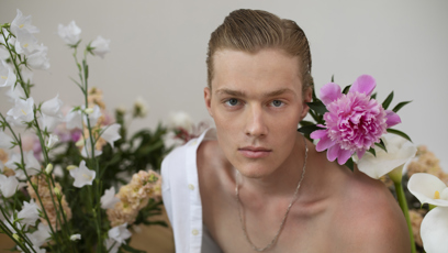 FOTO: muž, romantik, květiny, model