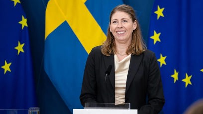 FOTO: Elisabet Lannová zkolabovala během tiskové konference.
