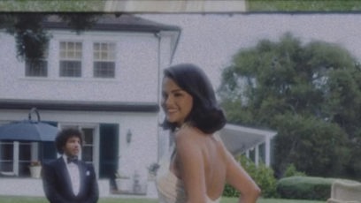 FOTO: Selena Gomez byla krásná nevěsta.