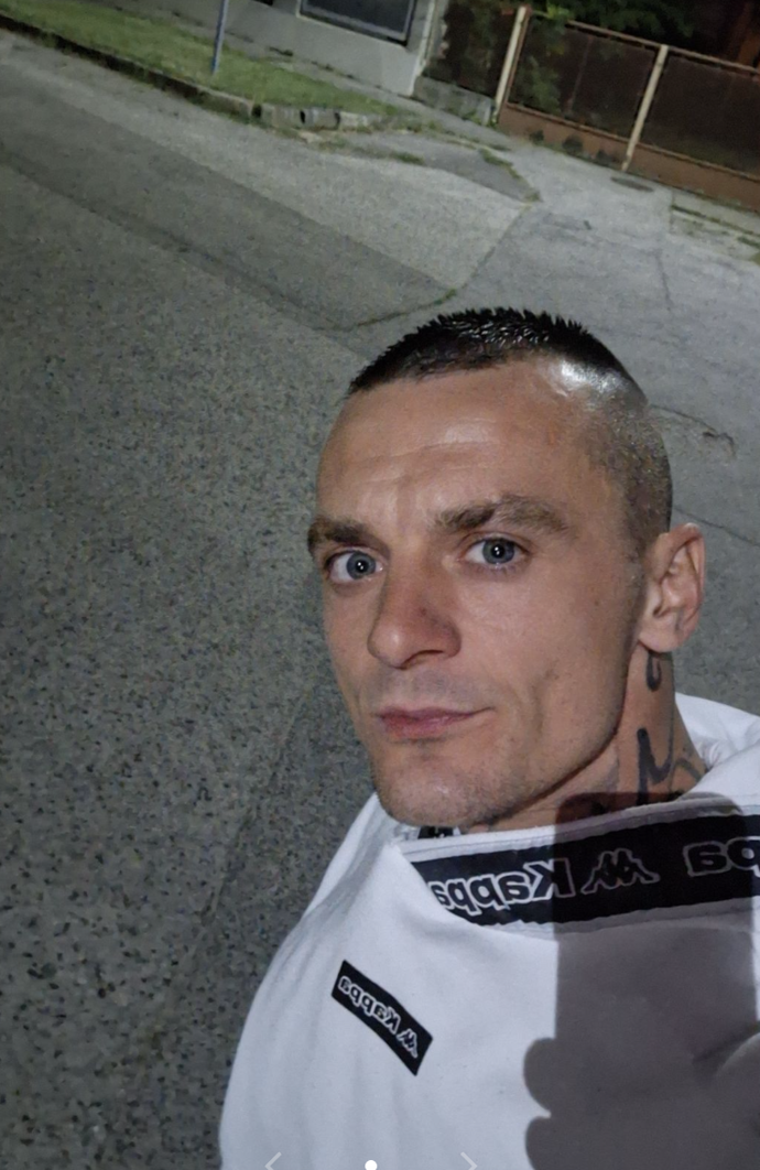 Roman z Výměny manželek zemřel, údajně se měl předávkovat.