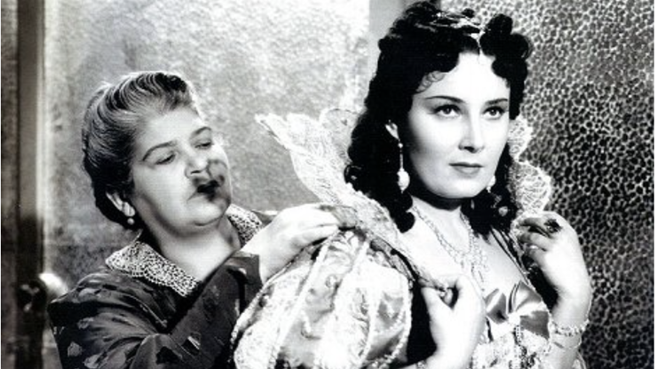 Antonie Nedošinská a  Lída Baarová ve filmu Dívka v modrém.