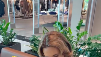 FOTO: Daniela si už prohlíží kupóny.