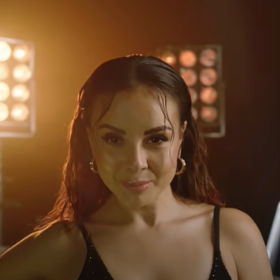 Monika Bagárová byla sexy.