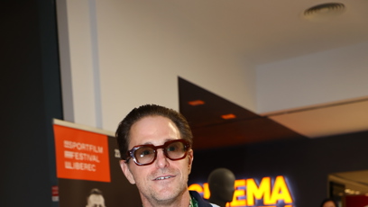 FOTO: Cameron Douglas dorazil na premiéru dokumentu Jemný rváč.