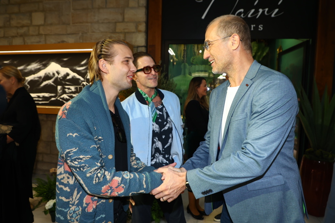 Cameron Douglas a Edouard Philipponnat na premiéře dokumentu. 